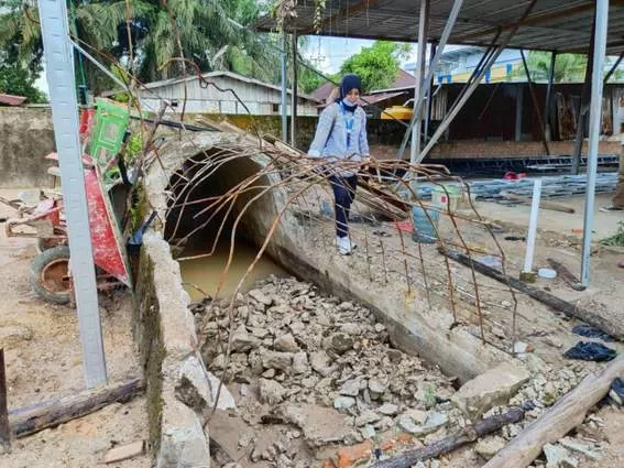 Salah satu situs sejarah yang telah dirusak akibat kepentingan pembangunan kafe. FOTO: YEDIDAH PAKONDO/RADAR TARAKAN