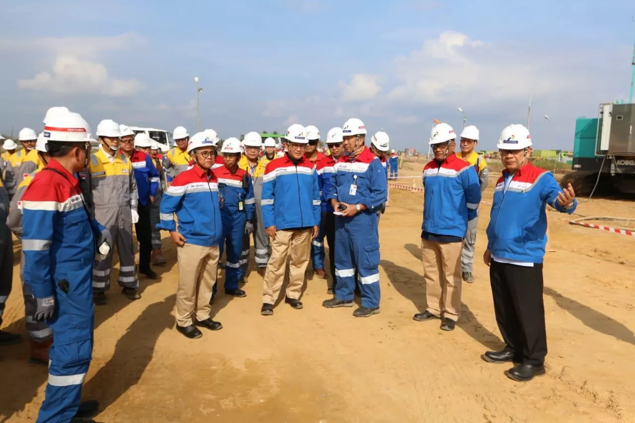 KEJAR TARGET: Proyek perluasan kilang minyak Balikpapan saat ini telah memasuki pembangunan storage minyak mentah yang dimulakan sejak September lalu.