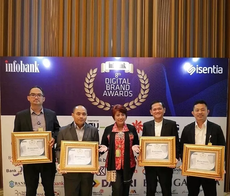 MEMBANGGAKAN : Bank Bukopin raih beragam penghargaan dari berbagai bidang selama tahun 2019.