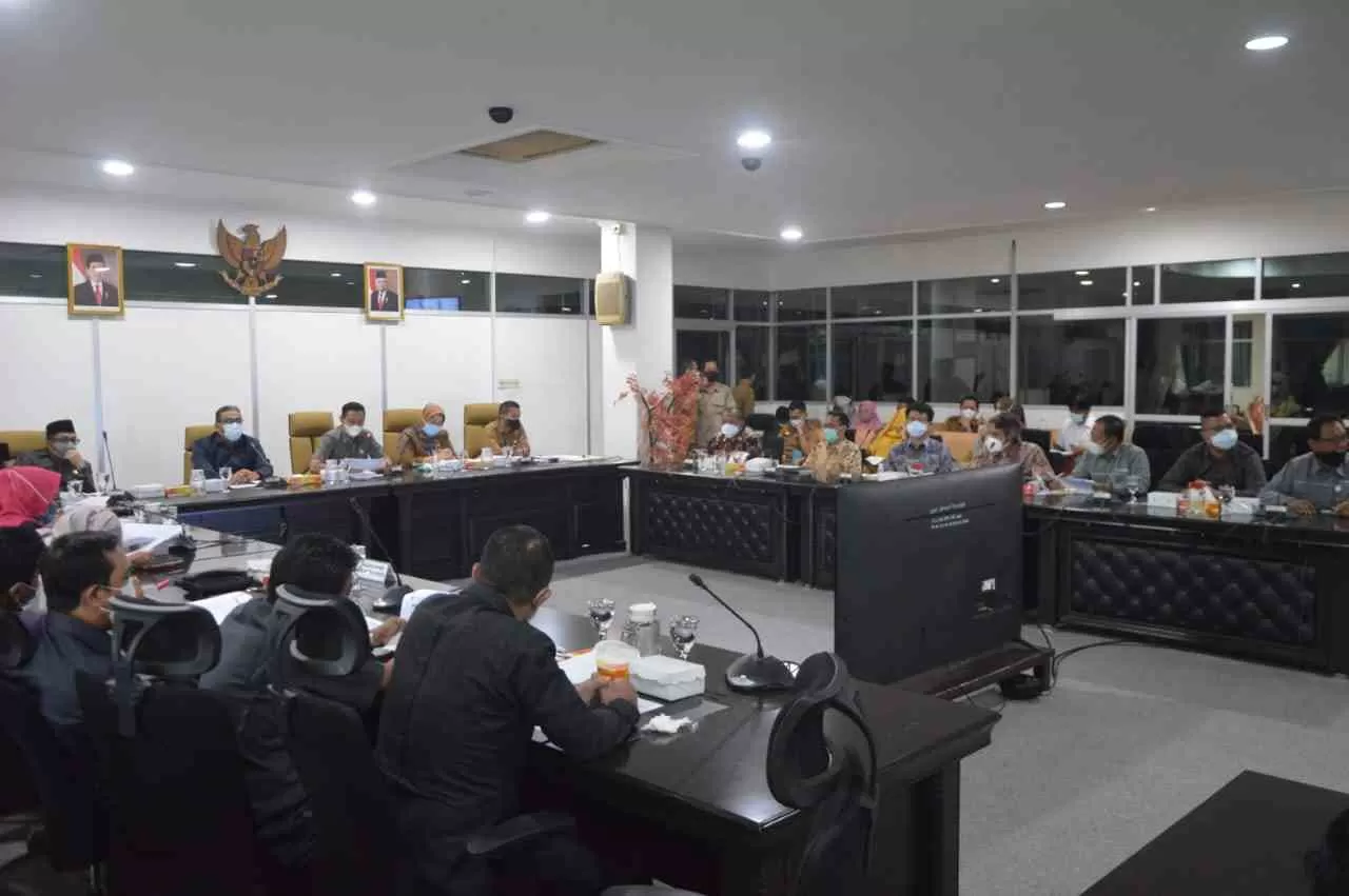 KOORDINASI: DPRD Paser memanggil seluruh stakeholder terkait rehablitasi DAS milik PT Kideco Jaya Agung, Senin (21/2).