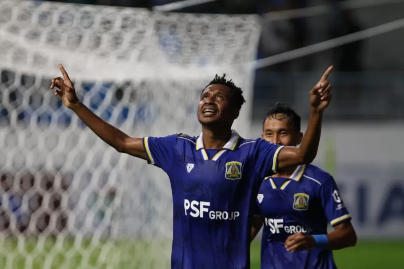 Persiba unggul 2-1 atas Persipura pada laga pekan ke-2 Liga 2 di Stadion Batakan, Sabtu (3/9) malam. Fredi Isir jadi pahlawan lewat golnya pada menit 38.