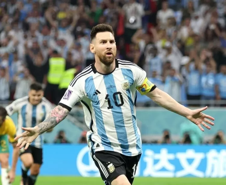 Lionel Messi mencetak gol saat melawan Australia di partai 16 besar Piala Dunia 2022 (Dok. FIFA)