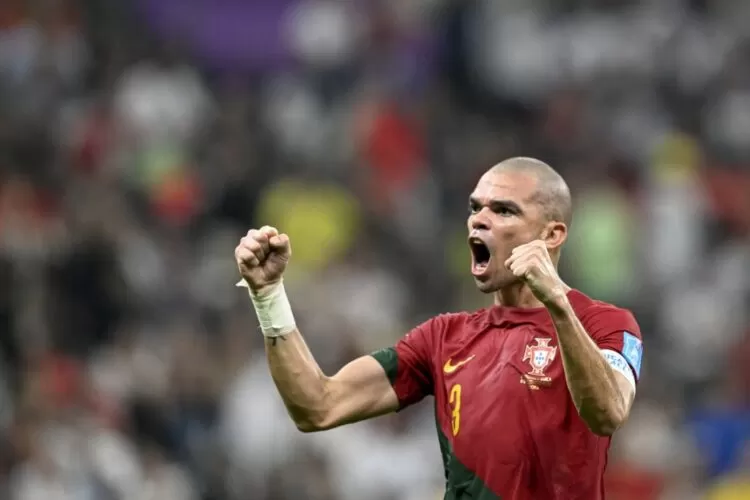 Bek Portugal Pepe merayakan gol yang dia cetak ke gawang Swiss pada babak 16 besar Piala Dunia 2022. (Patricia de Melo Moreira/AFP)