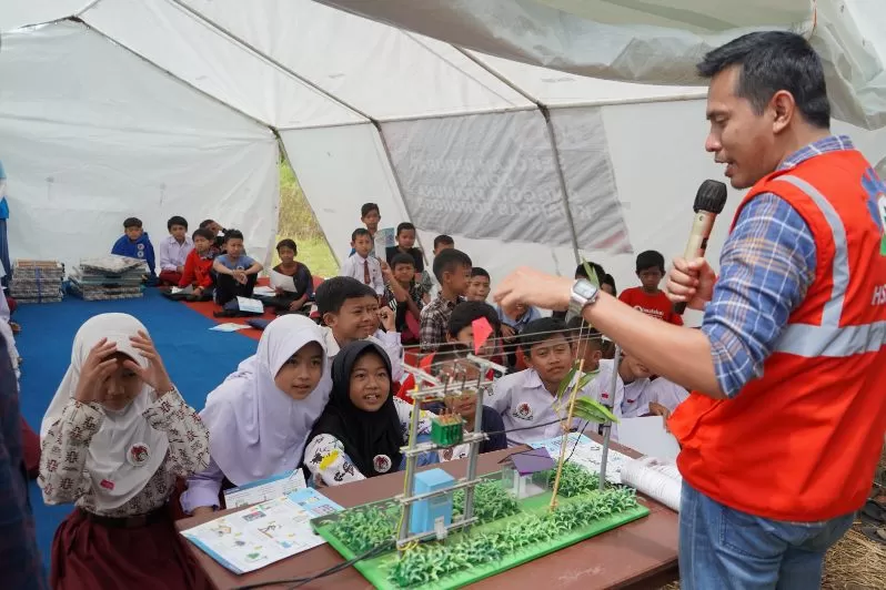 PEMULIHAN: PLN sebagai satuan tugas BUMN turut mendukung pemulihan pasca gempa di Cianjur.