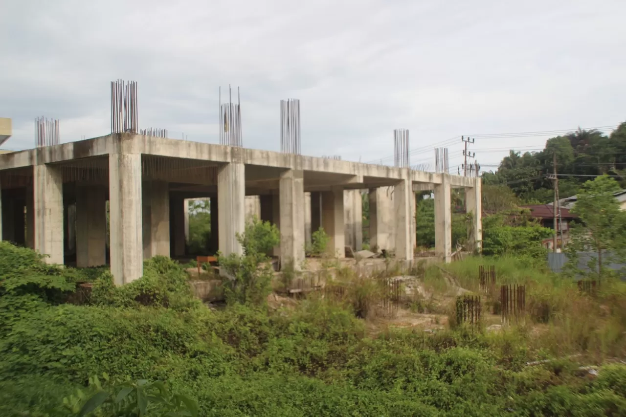 LANJUTKAN PEMBANGUNAN: Bangunan SMPN 7 Tarakan saat belum dilanjutkan. Tahun ini, Pemerintah Kota Tarakan kembali melanjutkan pembangunannya.