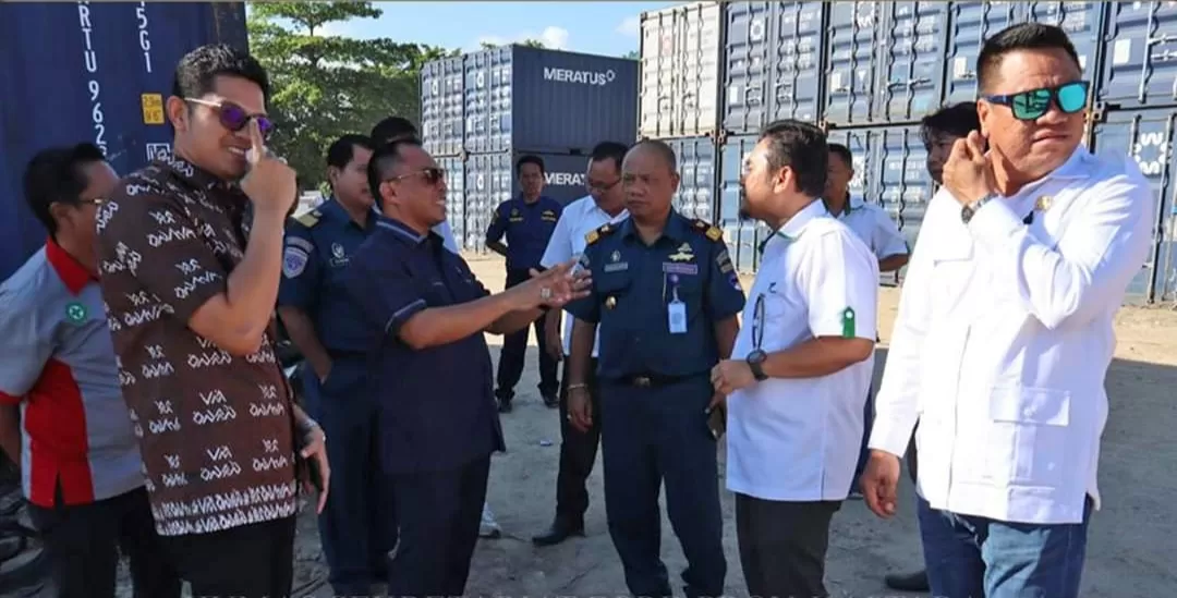 KUNJUNGAN: Komisi III DPRD Kaltara saat melakukan monitoring di Pelabuhan Pelindo.