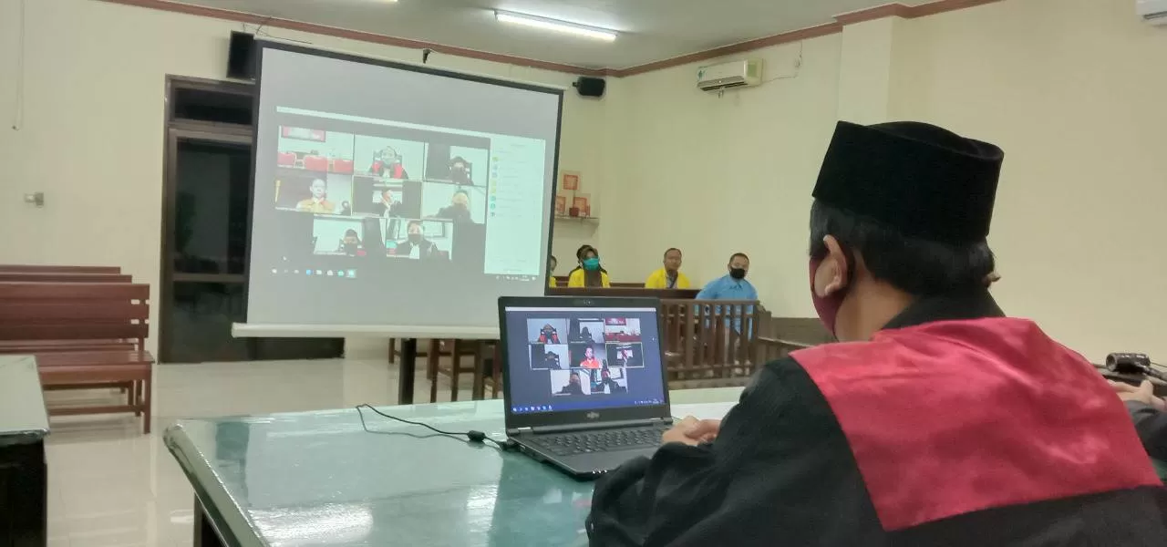 JALANI PERSIDANGAN: Pengadilan Negeri Tanjung Selor lakukan sidang dengan video conference kasus pengelapan narkoba jenis sabu seberat 480,5 gram.
