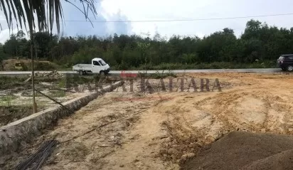 PROSES PEMBANGUNAN: Lokasi pembangunan SPBU untuk program BBM satu harga di Kecamatan Sekatak.