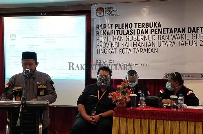 TETAPAN DPT: Rapat pleno terbuka rekapitulasi dan penetapan DPT Pemilihan Gubernur dan Wakil Gubernur Kaltara yang dilaksanakan KPU Tarakan, Kamis (15/10).