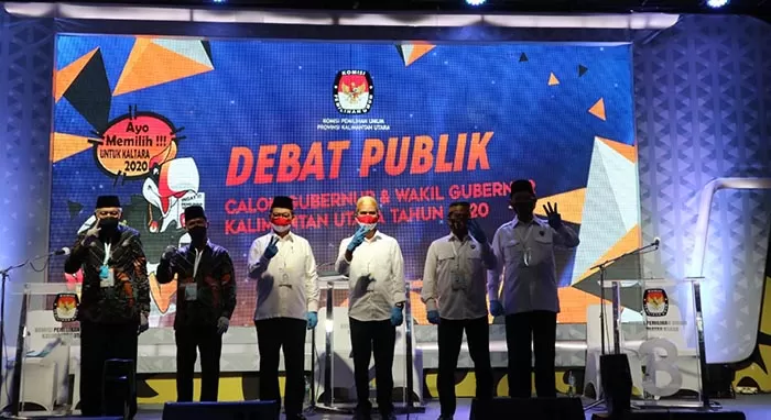 DEBAT PERTAMA: Pelaksanaan debat pertama bagi Calon Gubernur dan Wakil Gubernur Kaltara yang digelar di Tarakan, Minggu malam (25/10).
