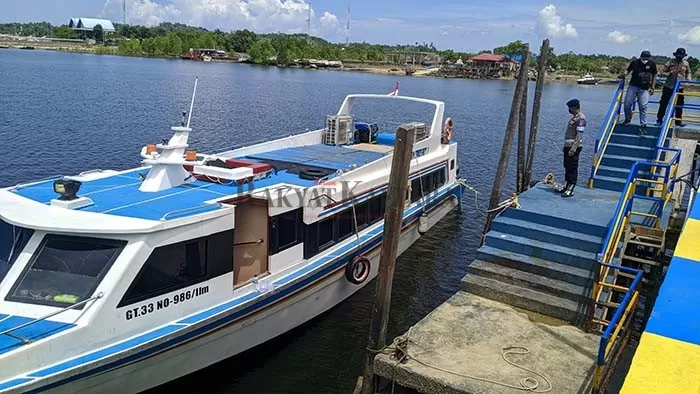 LAKA LAUT: Speedboat reguler SB Dewa Sebakis Sakti 2 yang melayani rute Tarakan-Nunukan alami kecelakaan laut dengan perahu ketinting.