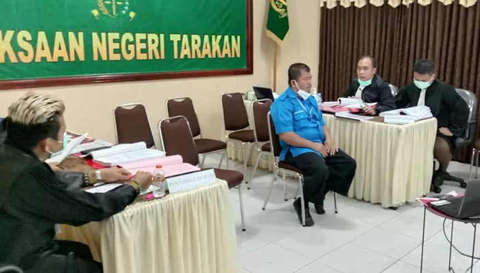 SIDANG TIPIKOR: Saksi dari karyawan PDAM Tirta Alam Tarakan dihadirkan dalam sidang dugaan korupsi, Jumat (12/3).