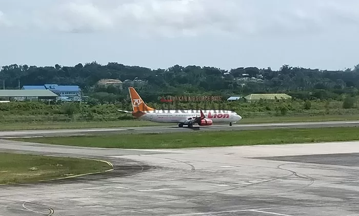 PATUHI ATURAN: Maskapai Lion Air berkomitmen tidak melayani penerbangan penumpang mulai 6–17 Mei, sesuai aturan Pemerintah Pusat.