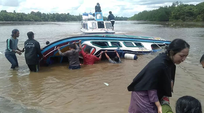 LAKA AIR: Kejadian speedboat yang terbalik di Perairan Sembakung, Kabupaten Nunukan mengakibatkan 6 nyawa meninggal dunia.