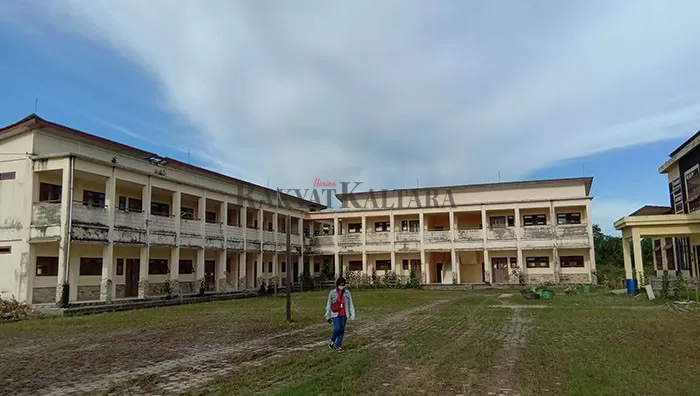 PERLU PEMBENAHAN: Gedung SMK Pertanian yang ada di KTT masih perlu pembenahan sebelum digunakan kembali untuk aktivitas belajar mengajar.