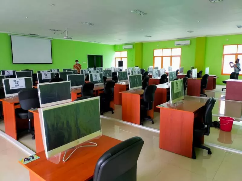 SKD CPNS DIMULAI: Perangkat komputer telah siap digunakan untuk peserta yang mengikuti SKD di Kantor UPT BKN Sub-Regional Tarakan.