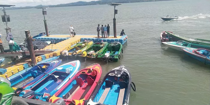 AMBIL ALIH: Speedboat yang berlayar melayani penumpang dikatakan ilegal, pasca pengalihan kewenangan dari Dishub Nunukan ke BPTD Wilayah XVII Provinsi Kaltim dan Kaltara.