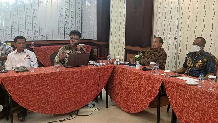 DENGAR PENDAPAT: KONI Kaltara dan DPRD Kaltara lakukan koordinasi dan evaluasi hasil gelaran PON XX Papua.