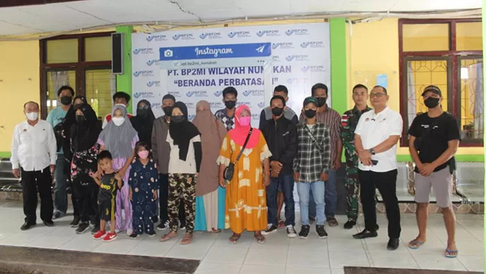 OPERASI PENCEGAHAN: Sebanyak 16 WNI asal Sulsel ditempatkan di rumah penampungan BP2MI Nunukan, karena mencoba masuk Malaysia melalui jalur ilegal.