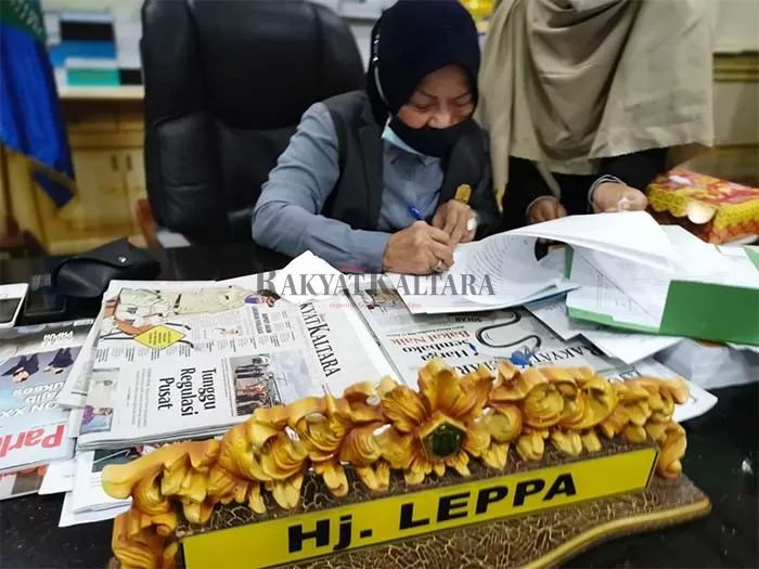 AGENDA RESES: Ketua DPRD Nunukan Hj Rahma Leppa Hafid berupaya memperjuangkan yang menjadi keluhan warga.