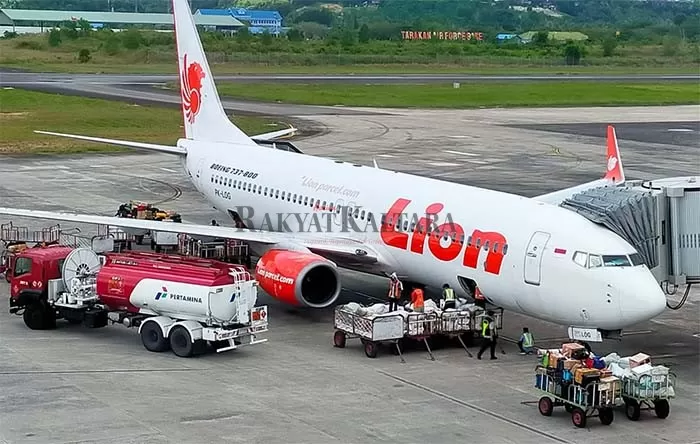 MELAMBUNG TINGGI: Harga tiket pesawat untuk kelas bisnis tujuan Tarakan-Surabaya menyentuh Rp 9 juta.