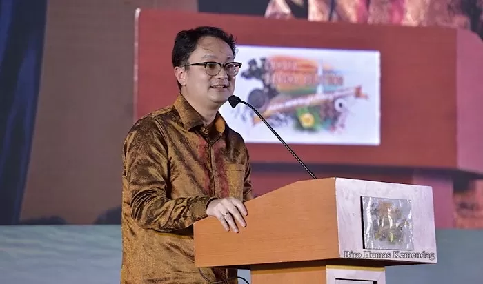 Wakil Menteri Perdagangan Jerry Sambuaga saat meluncurkan Gerakan Nasional Bangga Buatan Indonesia (BBI) #CahayaBangkaBelitung yang digelar secara hibrida mengatakan bahwa dalam dua tahun terakhir, usaha mikro, kecil, dan menengah (UMKM) membuktikan dapat menjadi salah satu penggerak utama perekonomian Indonesia.