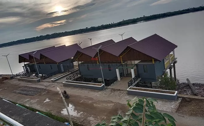 BAKAL DIFUNGSIKAN: Pelabuhan Kuliner di Limbu Sedulun masih menunggu proses pembangunan tangga trap. 