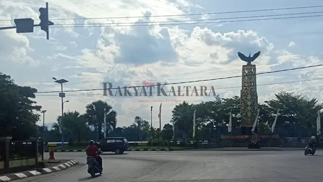 PERLU PEREMAJAAN: Traffic light yang berada di kawasan Tugu Cinta Damai Tanjung Selor diusulkan Dishub Bulungan untuk diganti.