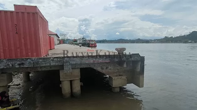 KESULITAN DISTRIBUSI: Kondisi Pelabuhan Kayan I Tanjung Selor yang mengalami pendangkalan menyulitkan kapal untuk bongkar muat barang.