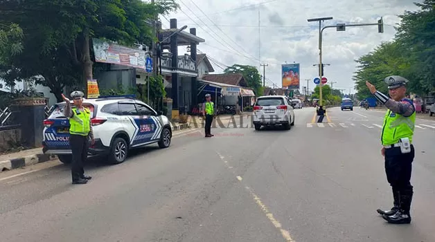 OPERASI: Satlantas Polres Lampung Utara dalam gelaran Operasi Keselamatan Lalu Lintas