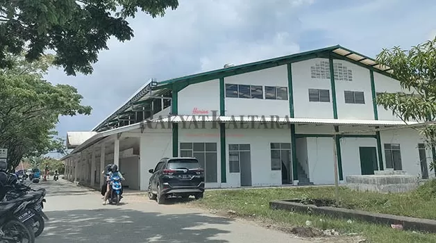 BELUM DIGUNAKAN: Pasar Buah di kawasan Pasar Induk Tanjung Selor, rencananya akan difungsikan usai Idulfitri.