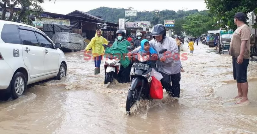 Banjir di Sambutan.