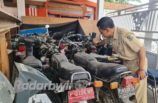 Ratusan Kendaraan Dinas Yang Nunggak Pajak Mayoritas Tidak Layak Pakai Radar Banyuwangi