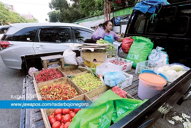 Harga Bahan Pangan Mulai Naik - Radar Bojonegoro