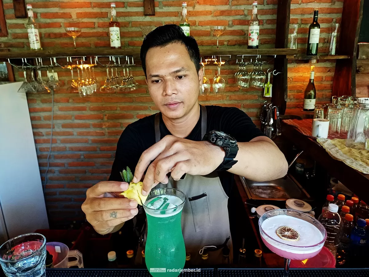 Mengenal Bartender Segala Rasa Asal Jember Radar Jember