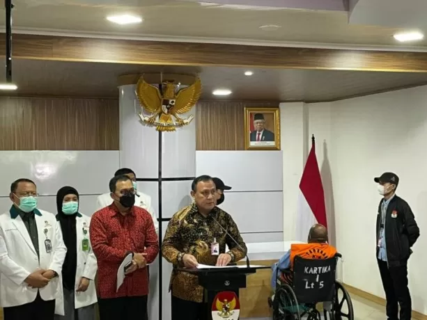 Resmi Jadi Tahanan KPK, Lukas Enembe Dibantarkan Karena Alasan Sakit ...