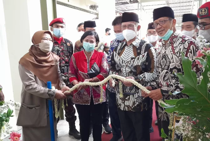 Milad Ke-11 Rumah Sakit PKU Muhammadiyah Mayong, Haedar Nashir Resmikan ...