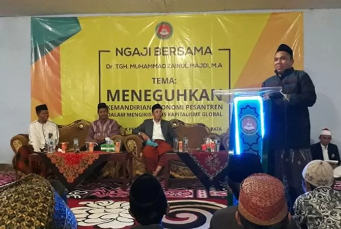 Tuan Guru Bajang Lecutkan Semangat Ribuan Santri - Radar Madura