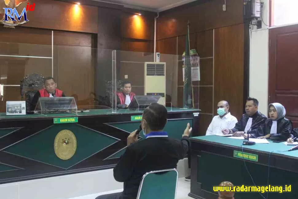 Sidang Kasus Pembunuhan Keluarga, Hadirkan 12 Saksi - Radar Magelang