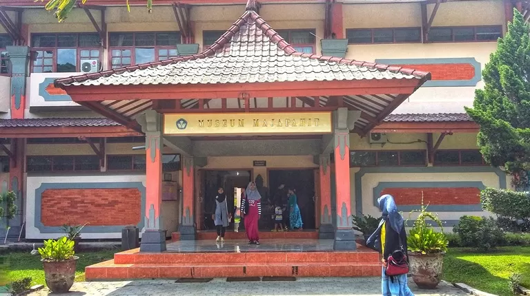 Museum Majapahit Trowulan, Koleksi Peninggalan Peradaban Majapahit ...