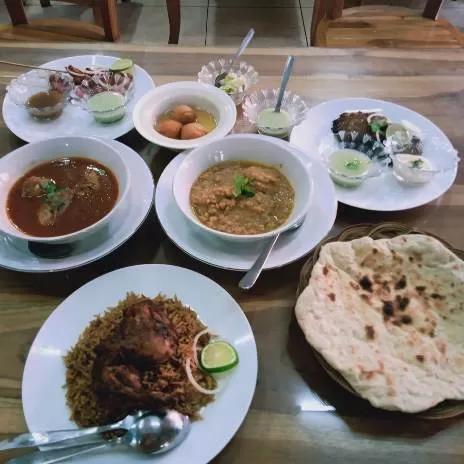 Pakistani Vibe Di Malang, Rasakan Atmosfernya Pada Punjab Restaurant ...