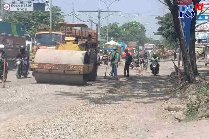 Warga Keluhkan Polusi Yang Ditimbulkan Dari Proyek Peninggian Jalan Radar Semarang