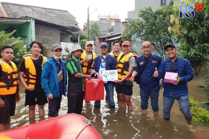 Cepat Tanggap Bencana Banjir, BRI Salurkan Bantuan Ke Warga Ciledug ...