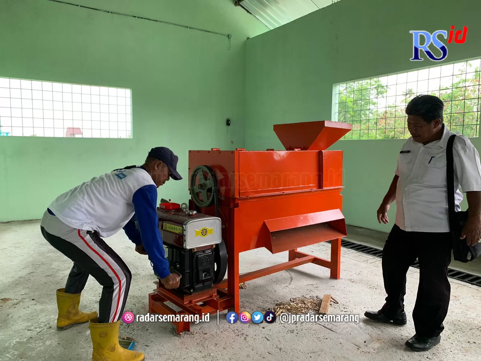 Maksimalkan Pengelolaan Sampah Kelurahan Bandengan Mulai Operasikan