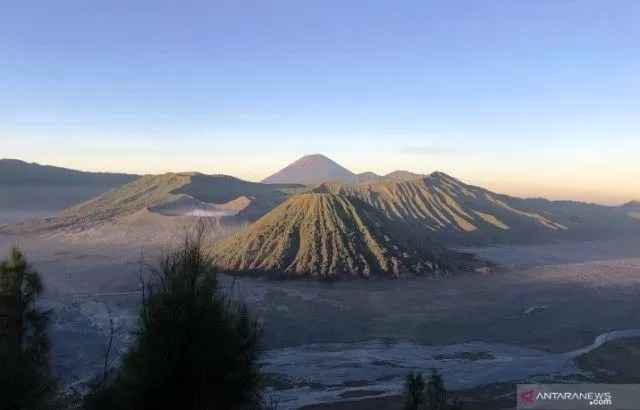 Wisata Gunung Bromo Segera Dibuka Lagi, Wisatawan Dan Pengelola Wisata ...