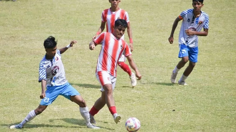 PSP kontra Batang Anai FC dalam laga lanjutan Liga 4 Sumbar 2025/2026 di Stadion Utama Sumbar, Senin (26/1/2026). (Foto: Kominfo Padang)