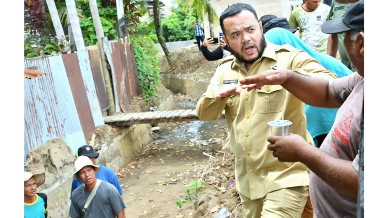 Pemko Padang menempatkan pemulihan infrastruktur pengairan sebagai prioritas utama, terutama melalui normalisasi sungai dan perbaikan jaringan irigasi di wilayah terdampak banjir bandang.