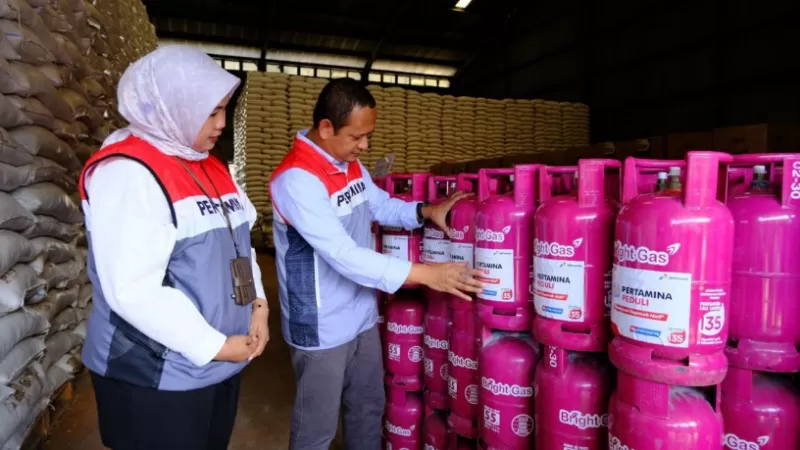 Salah satu bantuan untuk korban terdampak bencana di Kabupaten Pidie Jaya, tabung bright gas dari Pertamina Patra Niaga Regional Sumbagut, Kementerian ESDM dan SERUNI KMP. (Dok. PPN Sumbagut)