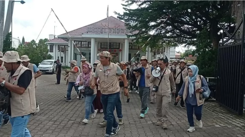 Simulasi evakuasi penyelematan diri ketika gempa bagi pegawai Lembaga Pemasyarakatan (Lapas) dan Kelompok Siaga Bencana (KSB) pada Sabtu (14/2/2026) pagi. (Dok. BPBD Padang)