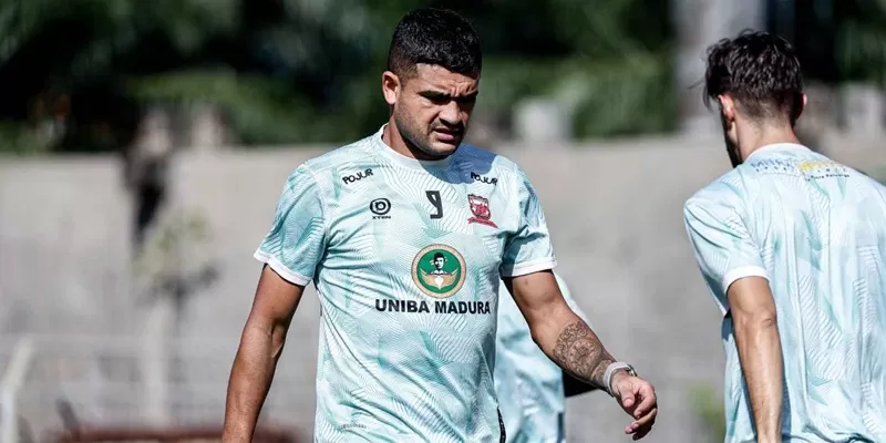 Madura United menghadapi tantangan berat menjelang laga tandang melawan Semen Padang yang akan digelar di Stadion Haji Agus Salim, Padang, Rabu (29/4/2026).  (Foto: Madura United)